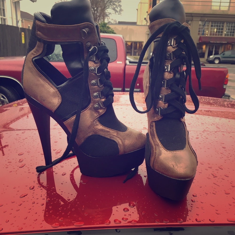 Shoe Republic Platform